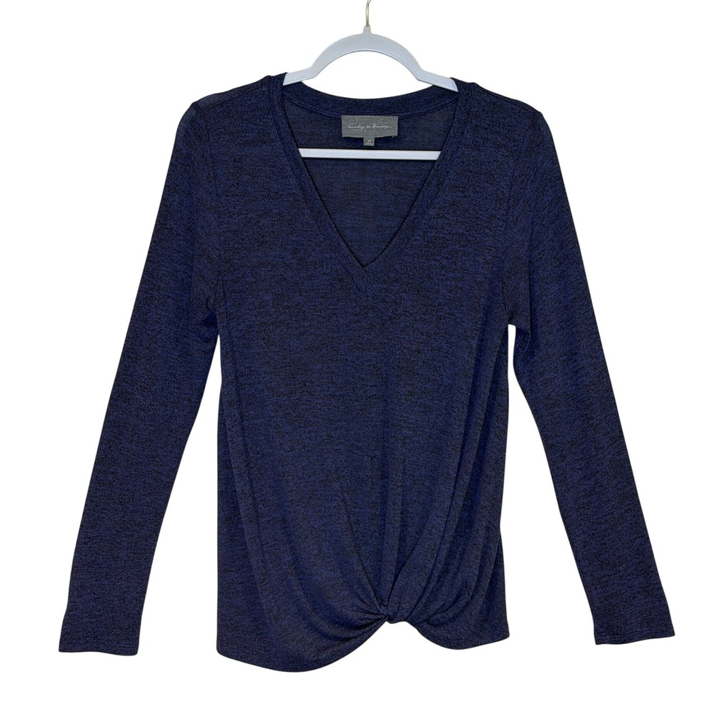Sunday in Brooklyn Top Navy Blue Medium‎ Twist Front Knit Casual
